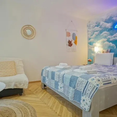 Old Town City Center Apartments Braşov Esterno foto