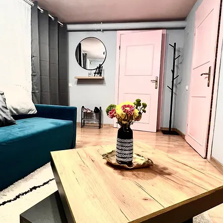 Old Town City Center Apartments Braşov Esterno foto